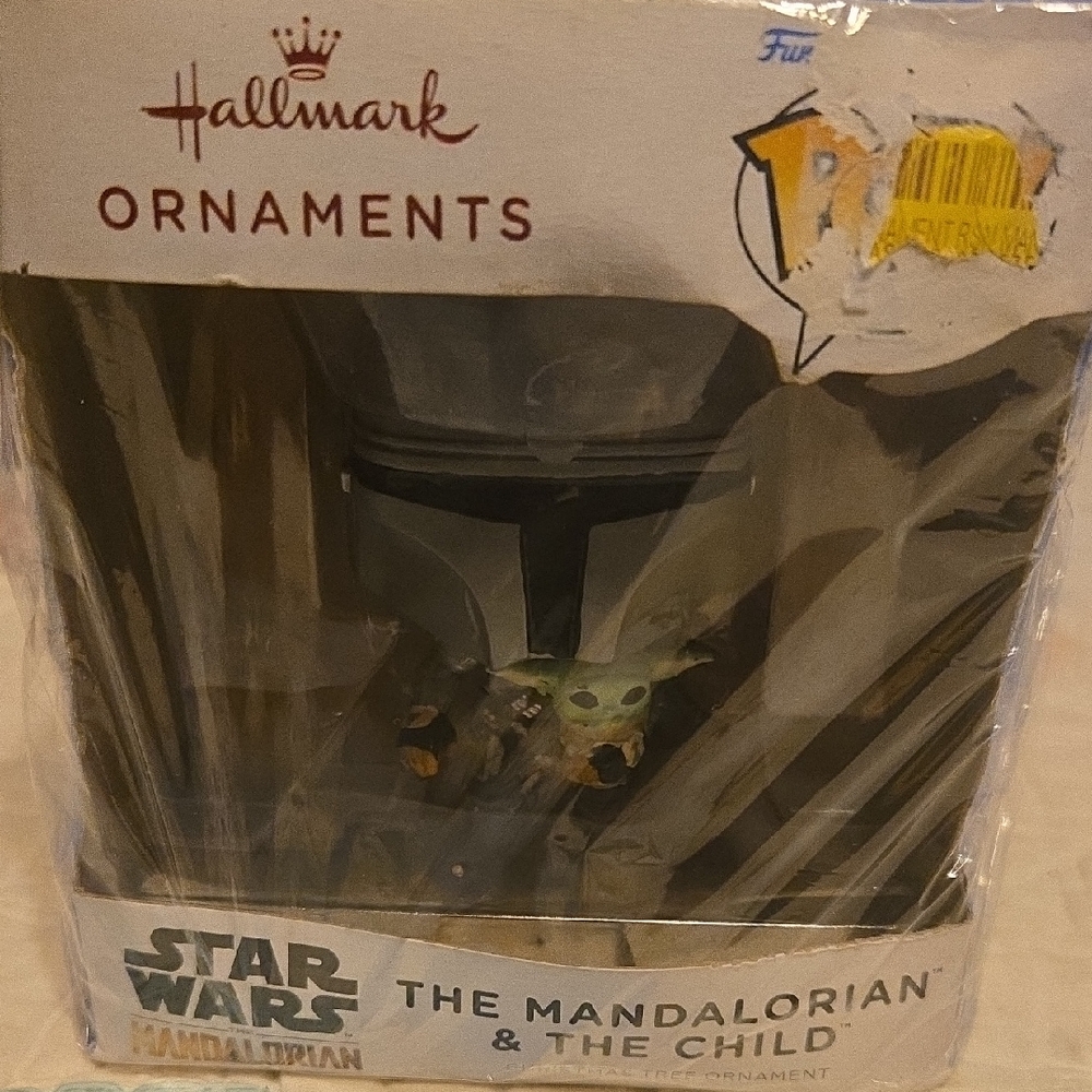 Hallmark Star Wars Mandalorian and Child Ornament - Green and Black